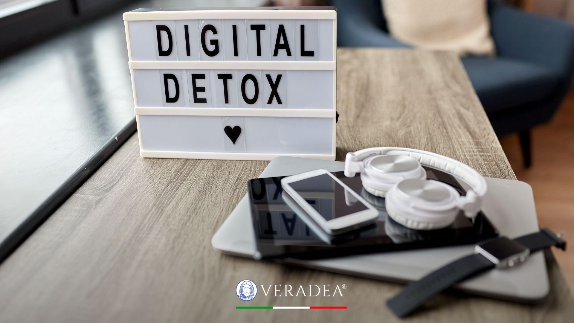 Digital Detox in camera da letto: il vademecum per dormire meglio
