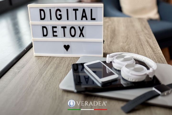 Digital Detox in camera da letto: il vademecum per dormire meglio